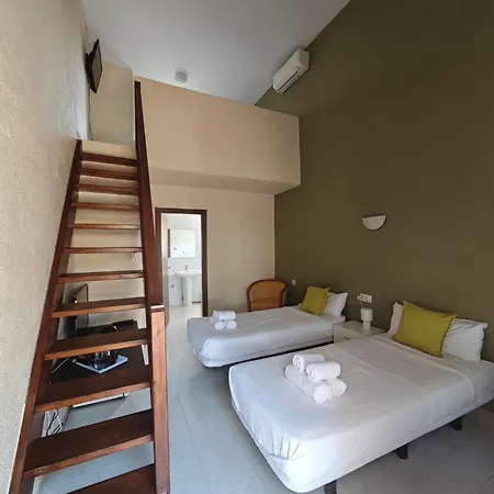 Cafe Soles Guest house 3*